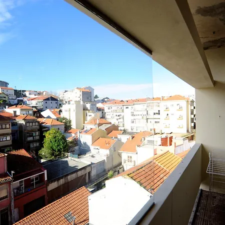 School Santos * Oporto
